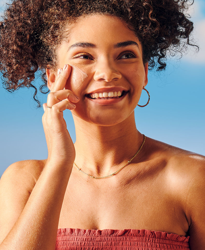 Hawaiian Tropic® Sheer Touch Sunscreen Face Serum SPF 30